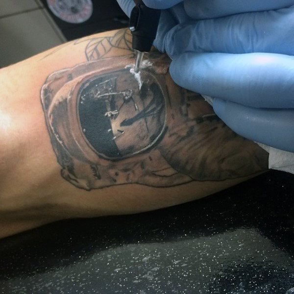 tatuaggio astronomia astronauta 325