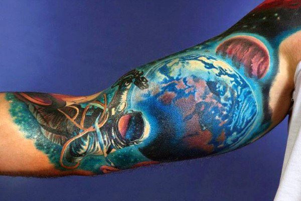 tatuaggio astronomia astronauta 81