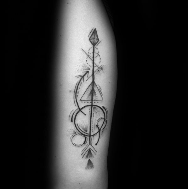 tatuaggio freccia geometrica06