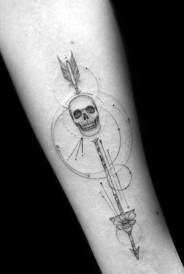 tatuaggio freccia geometrica18