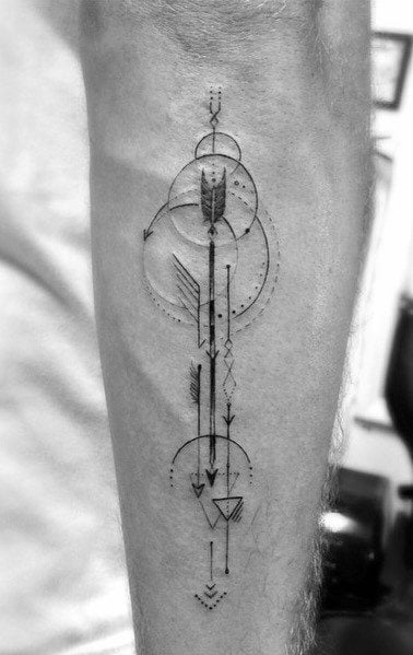 tatuaggio freccia geometrica38