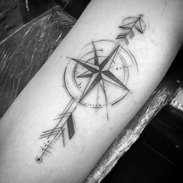 tatuaggio freccia geometrica40