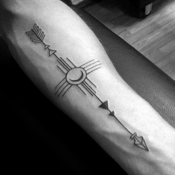 tatuaggio freccia geometrica54