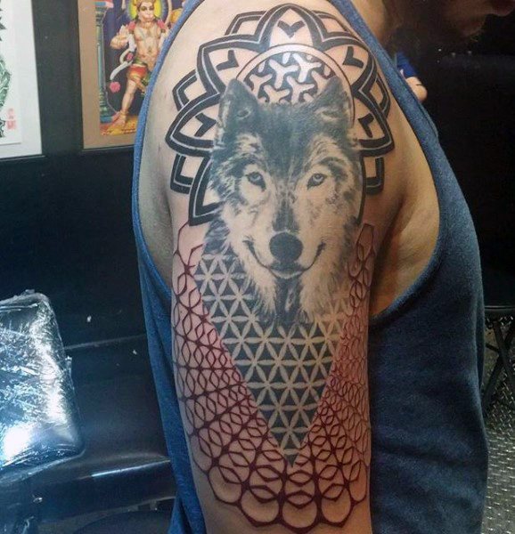 tatuaggio geometria sacra 257