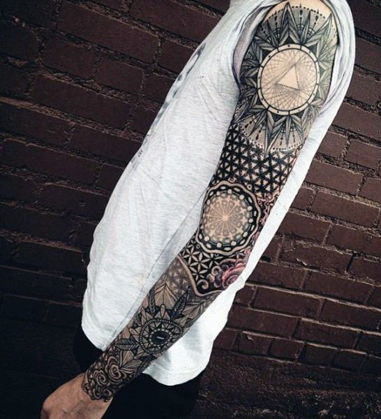 tatuaggio geometria sacra 317