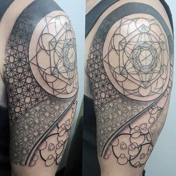 tatuaggio geometria sacra 377