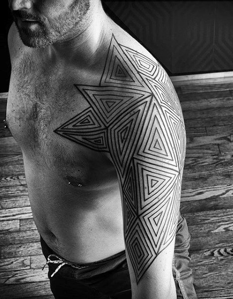 tatuaggio geometria sacra 85