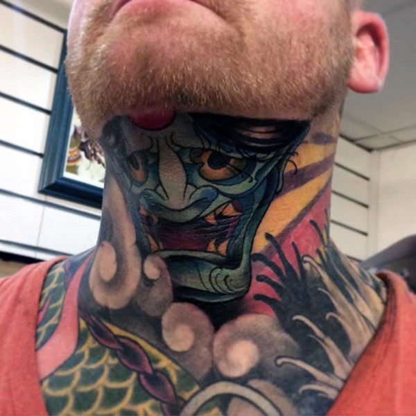 tatuaggio gola 18