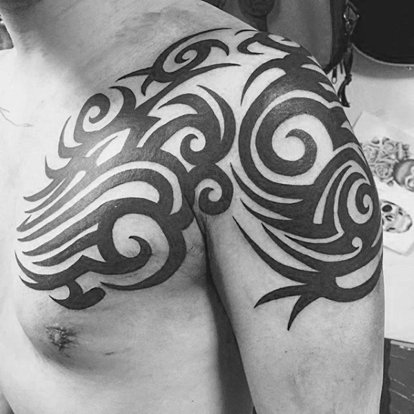 tatuaggio tribale braccio 229