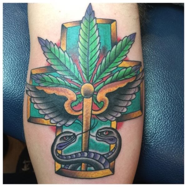tatuaggio marijuana cannabis 43