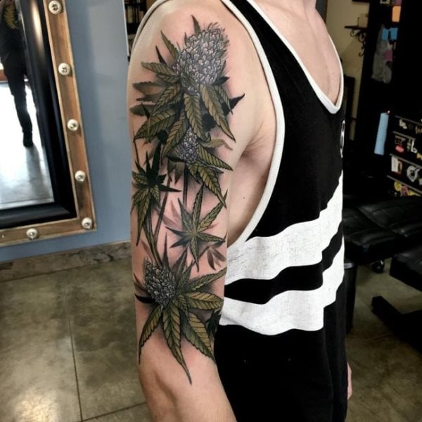 tatuaggio marijuana cannabis 89