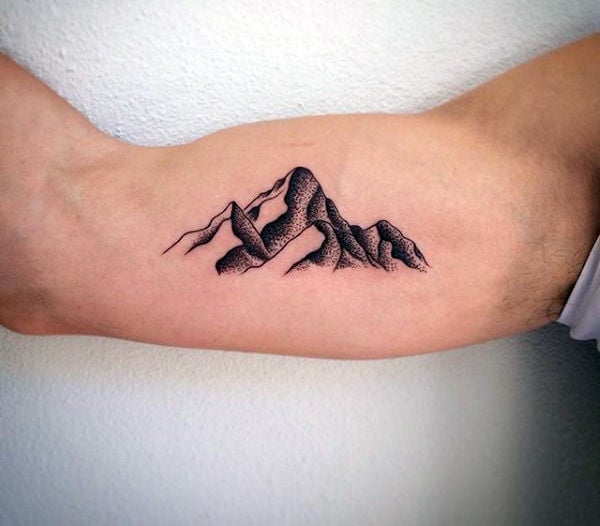 tatuaggio montagna 53