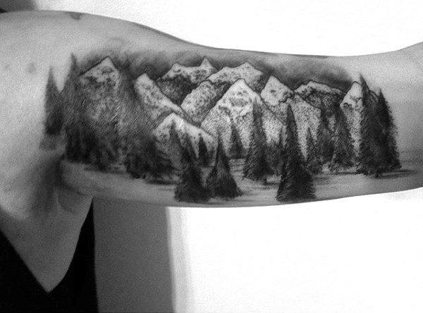 tatuaggio montagna 93