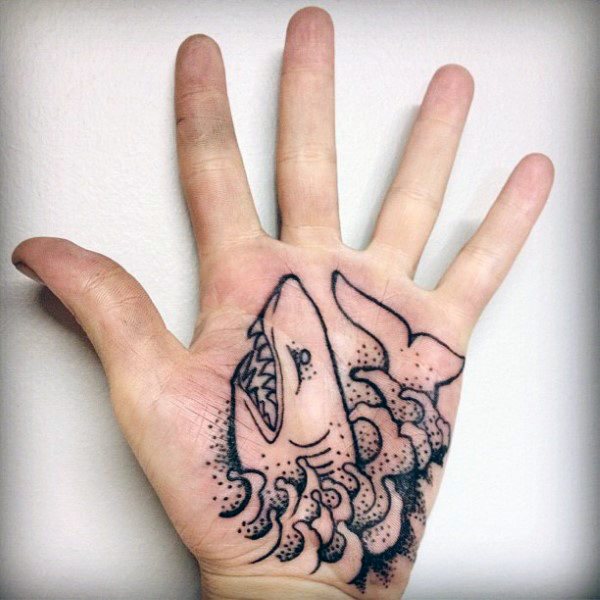 tatuaggio palmo della mano 103
