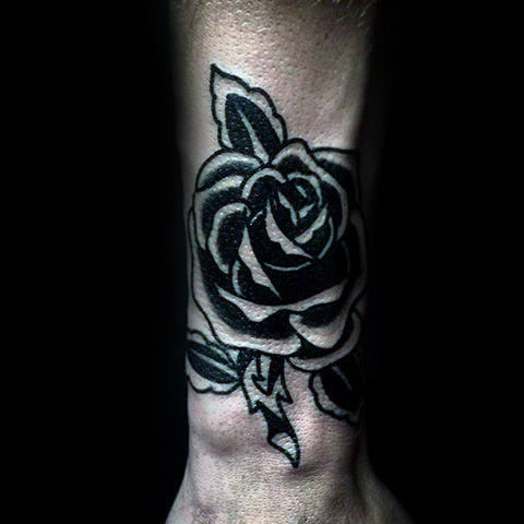 tatuaggio rosa nera 118