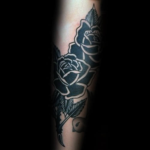 tatuaggio rosa nera 124