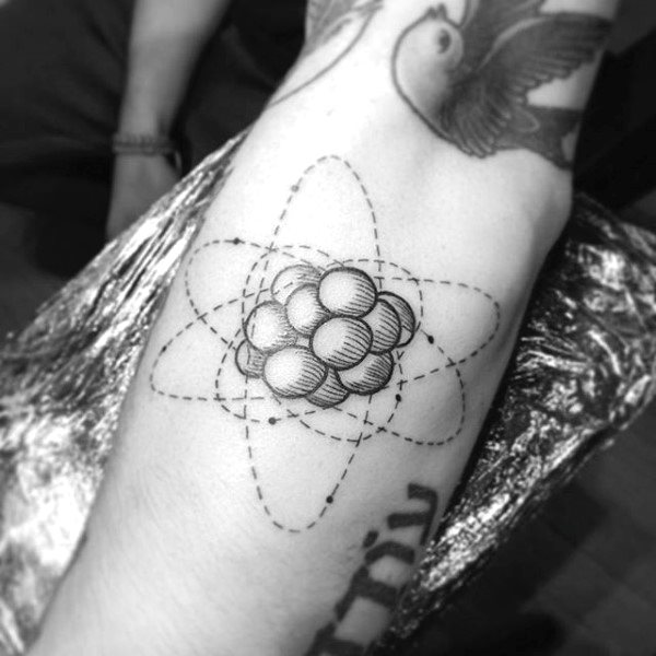 tatuaggio scienza 133