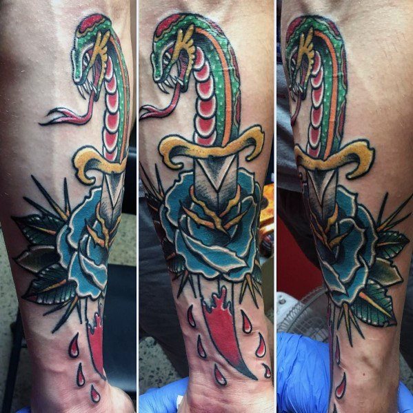 tatuaggio serpente e pugnale 03
