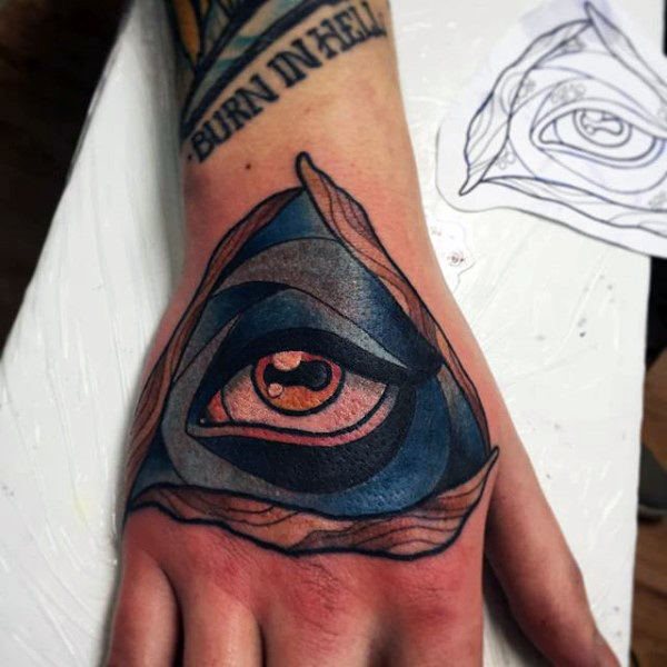 tatuaggio simbolo illuminati 04