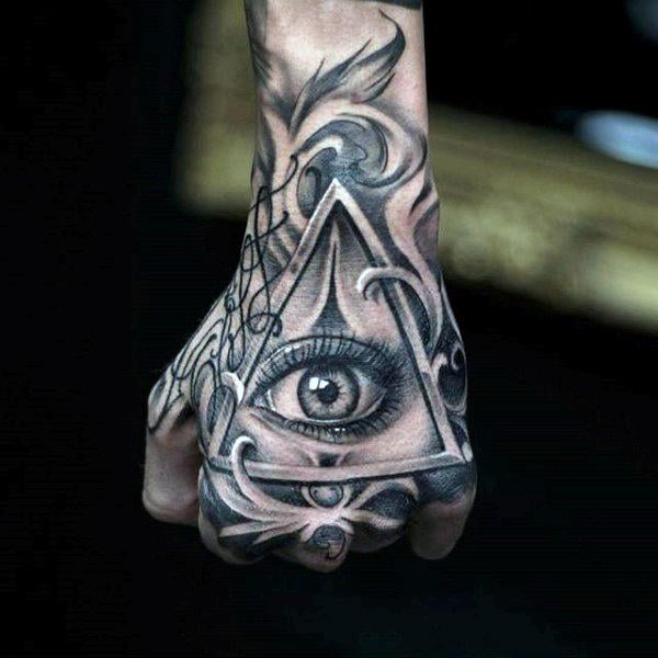 tatuaggio simbolo illuminati 07