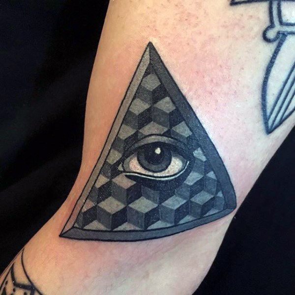 tatuaggio simbolo illuminati 40
