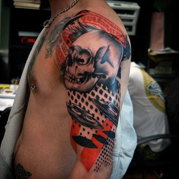 tatuaggio ufo 197