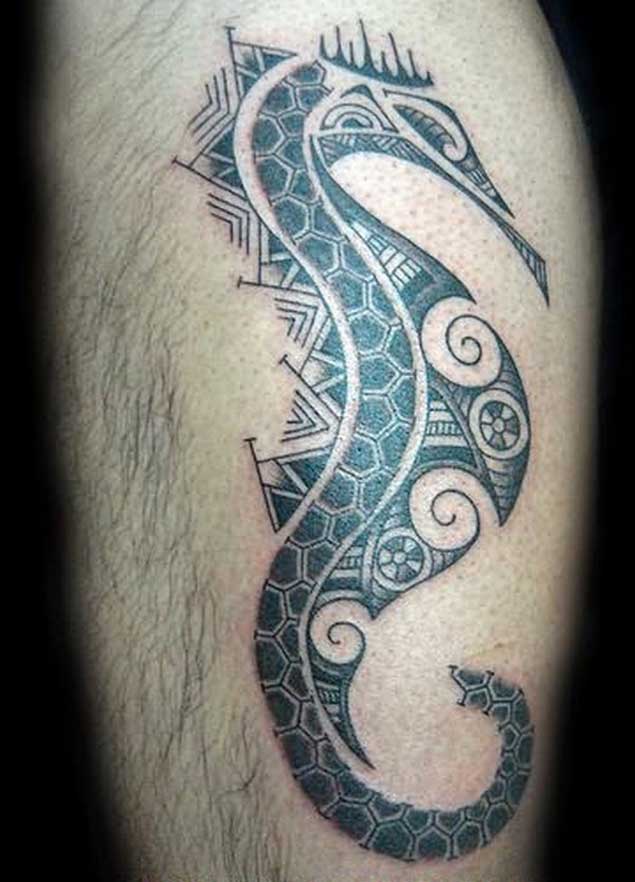 tatuaggio cavalluccio marino 50
