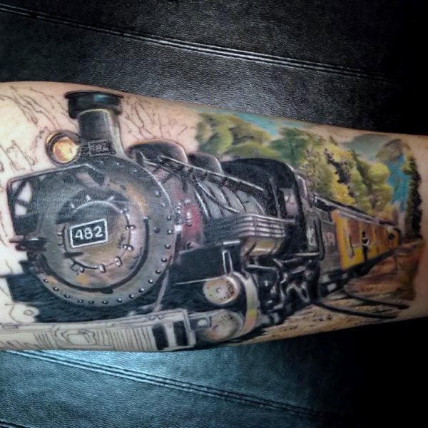 70 Tatuaggi con i treni (con significato)