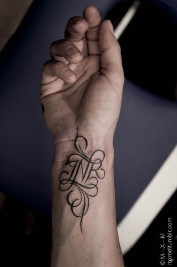 tatuaggio di lettere 769