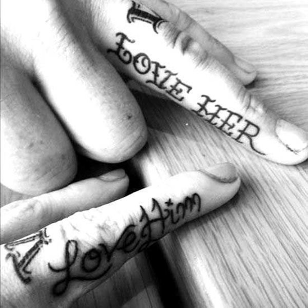 tatuaggio di lettere 853