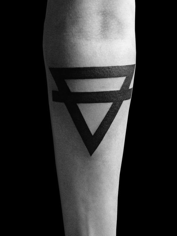 tatuaggio geometrico 428