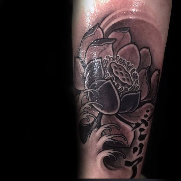 tatuaggio fiore di loto 247