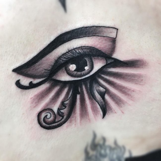 tatuaggio occhio di ra 316