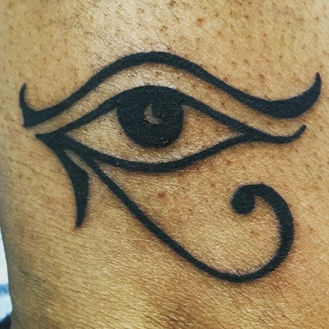 tatuaggio occhio di ra 319