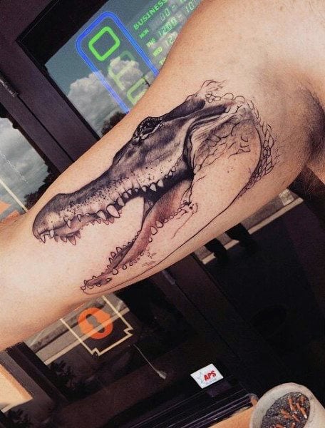 tatuaggio coccodriloo caimano 154