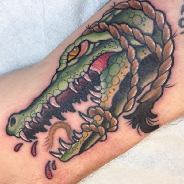 tatuaggio coccodriloo caimano 22