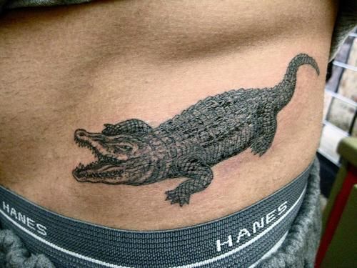 tatuaggio coccodriloo caimano 52