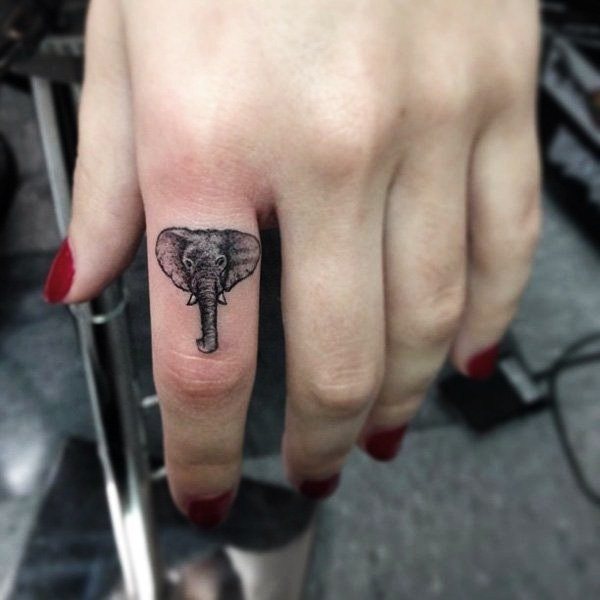 tatuaggio elefante 454