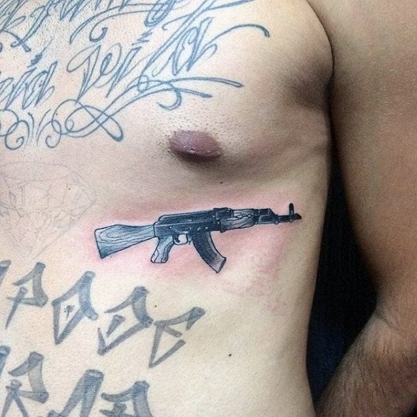 tatuaggio arma ak47 13