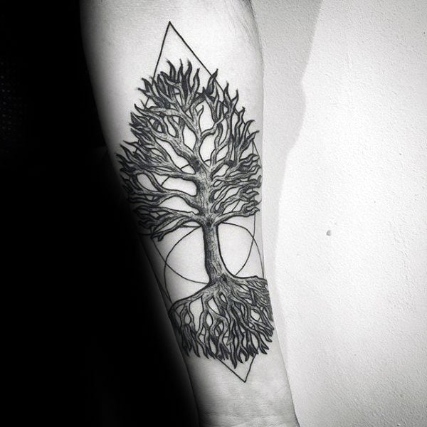 tatuaggio radici di albero 07