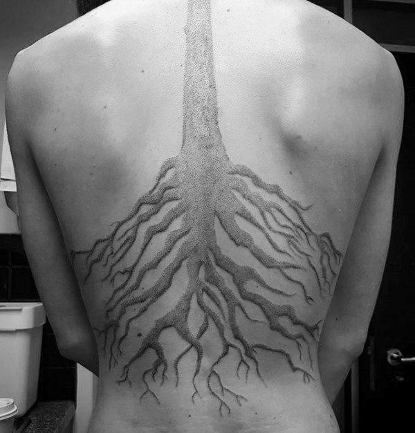tatuaggio radici di albero 75