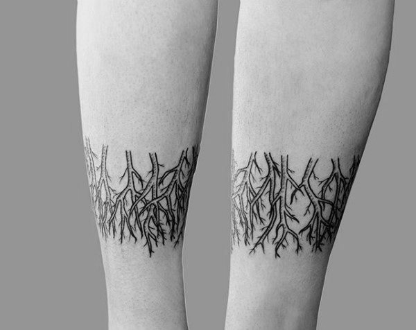 51 Tatuaggi con radici di alberi (con il significato)