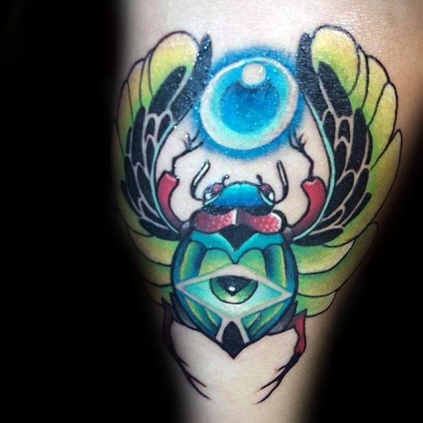 tatuaggio scarabeo 69