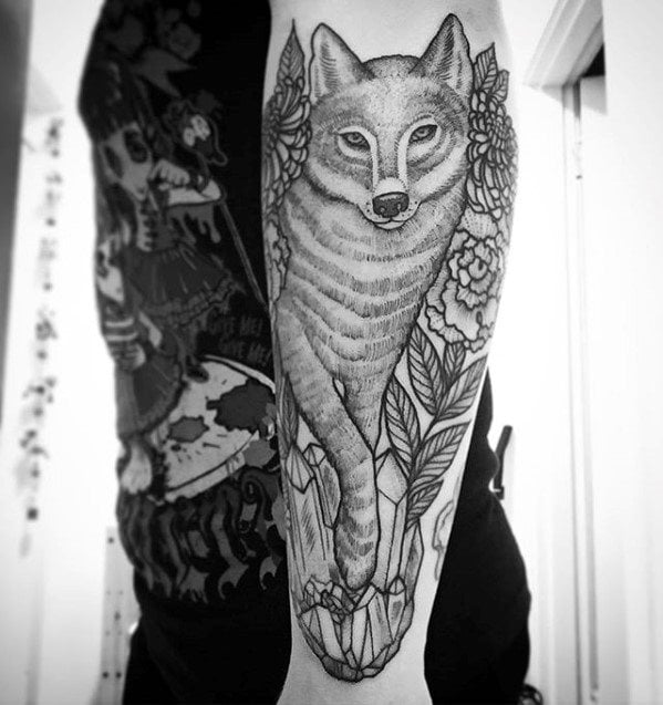 50 Tatuaggi con il coyote (con significato)