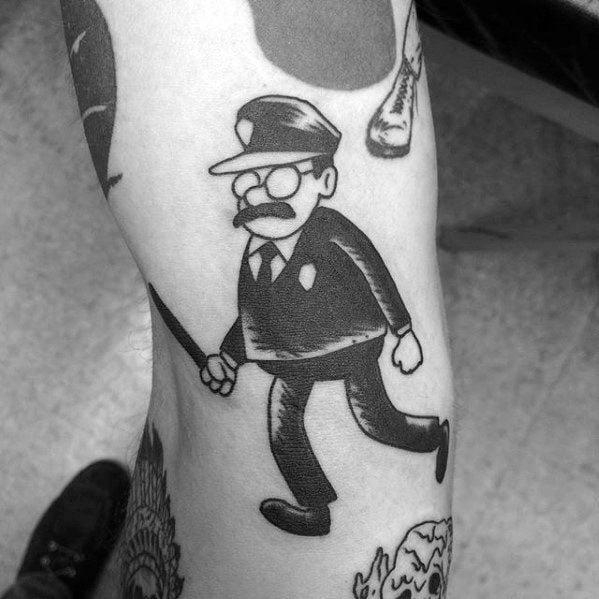 tatuaggio polizia 35