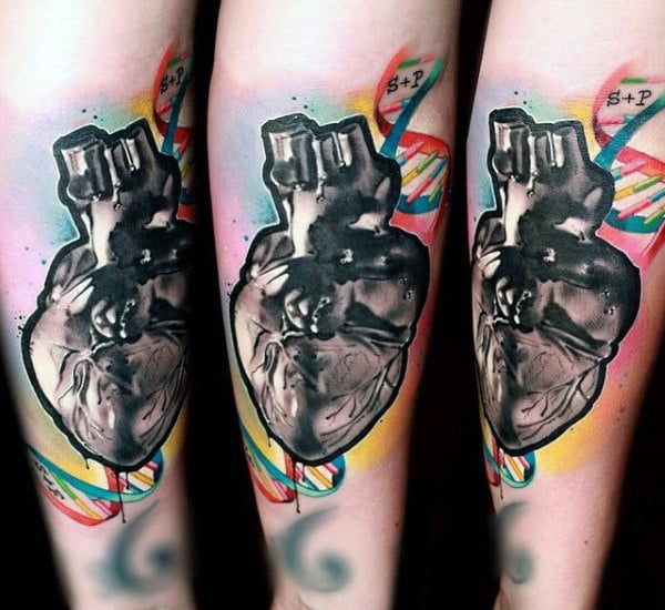 tatuaggio cuore anatomico 01