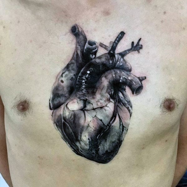 tatuaggio cuore anatomico 95