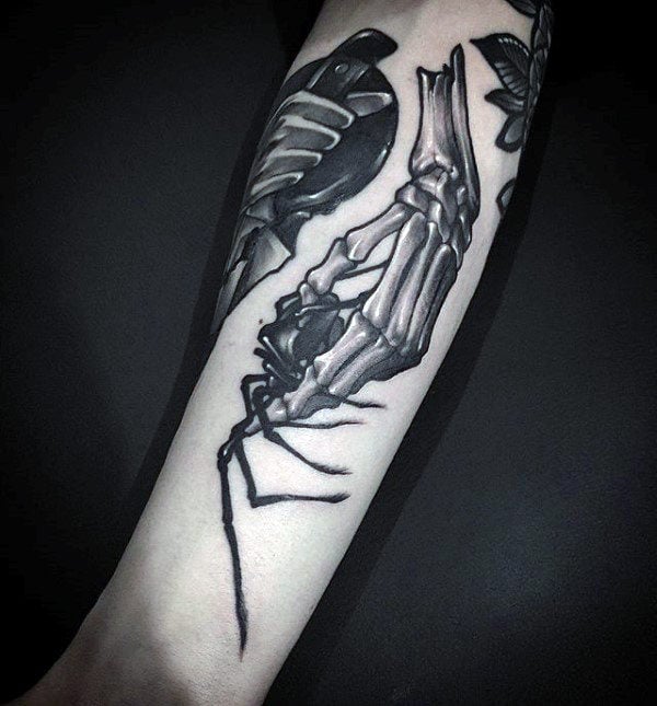 tatuaggio osso scheletro mano 11
