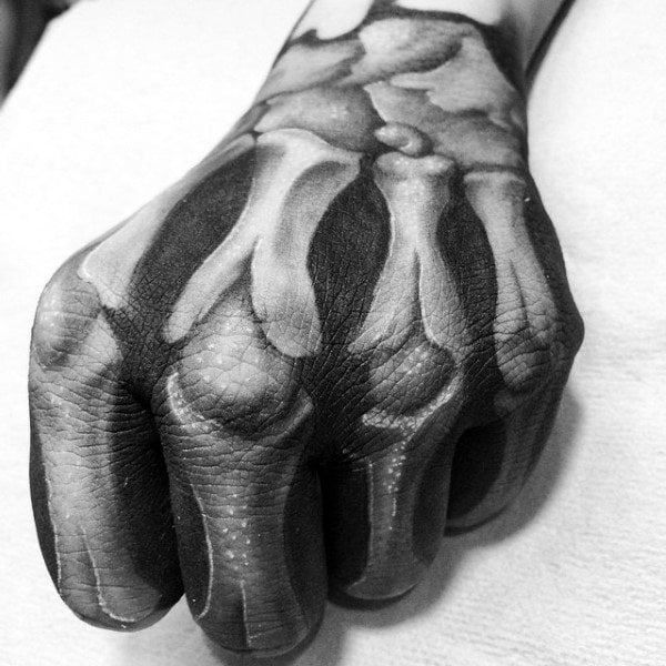 tatuaggio osso scheletro mano 115