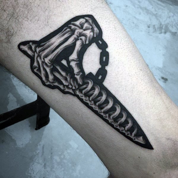 tatuaggio osso scheletro mano 123